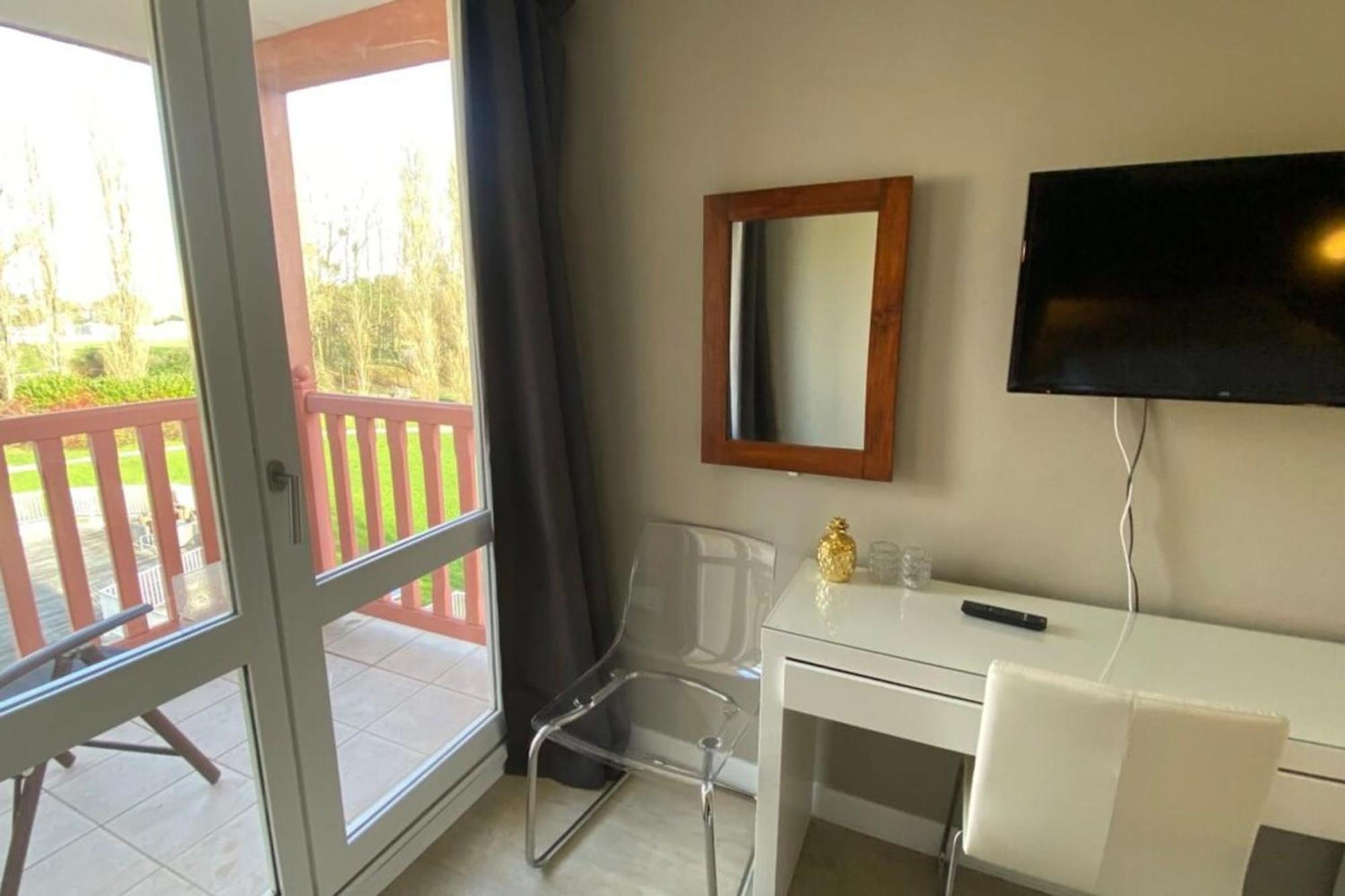 Very Nice 6 Person Apart With Swimming Pool Tennis Court And Car Park 202 Le Touquet Εξωτερικό φωτογραφία